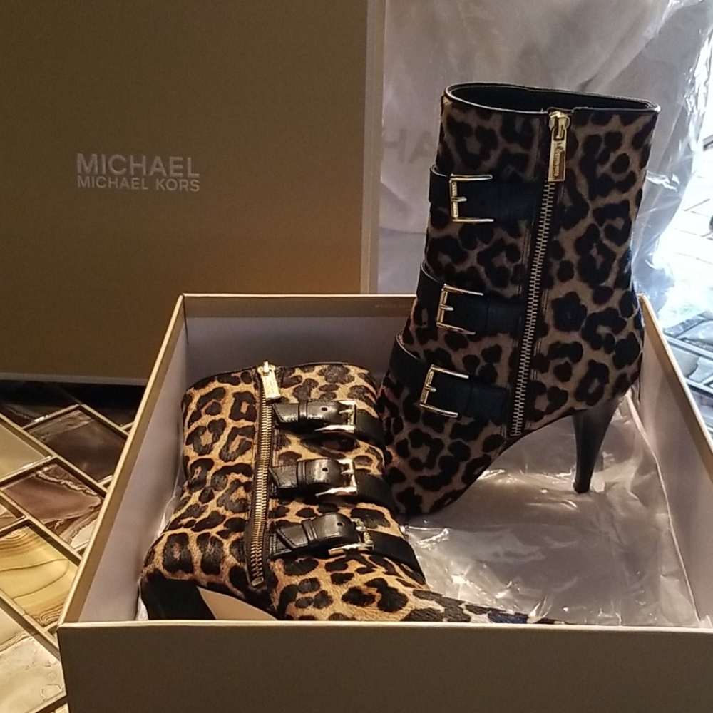 Michael Kors Lori Bootie